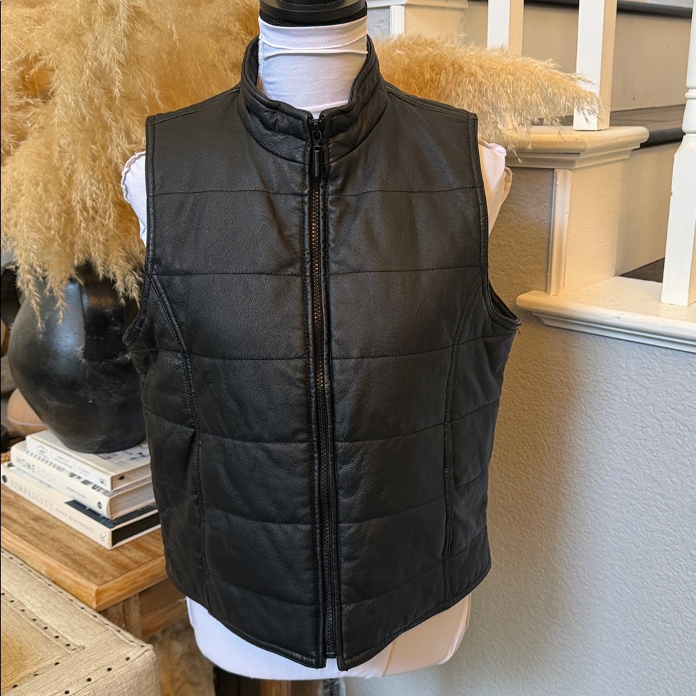 Colebrook 100% Genuine Leather Full Zip Puffer Vest Size Medium Black